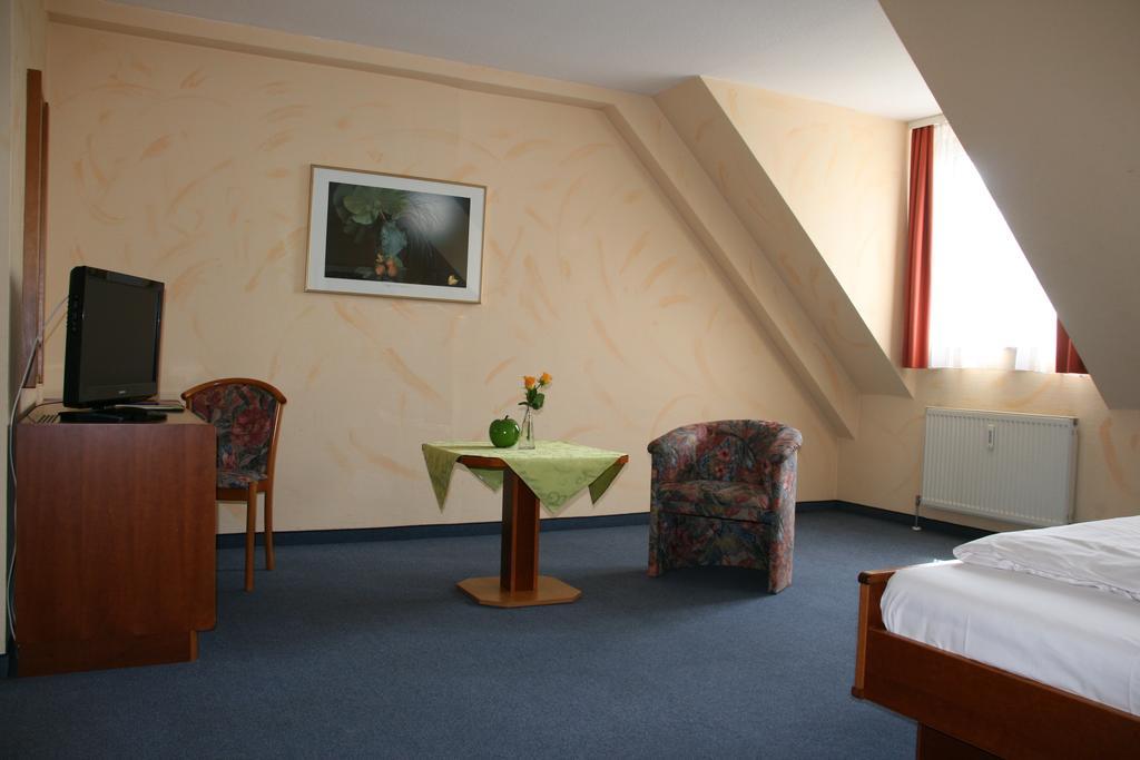 Atrium Hotel Crimmitschau Room photo